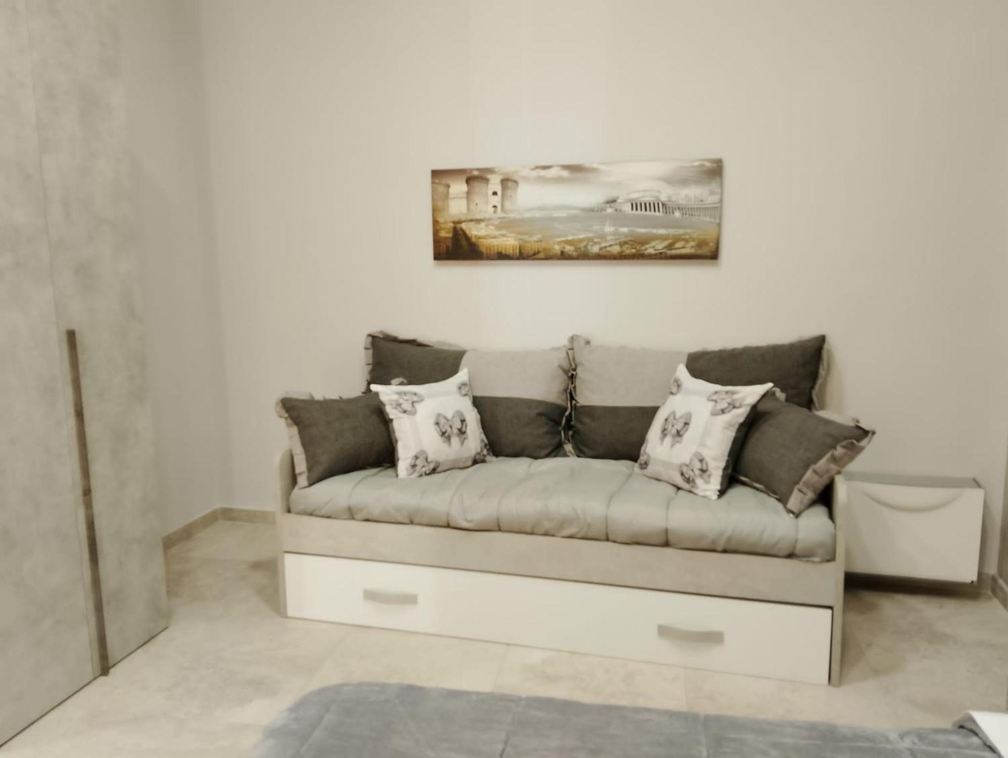 דירות Mary House Napoli Centro מראה חיצוני תמונה